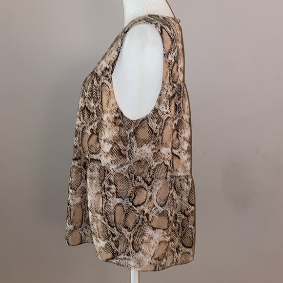 Gilli Snake Print Tiered Sleeveless Top - Picture 3 of 13